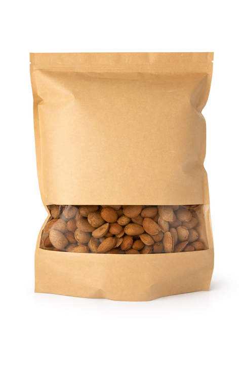 Bolsa de almendras naturales para loros en envase de papel kraft reciclable